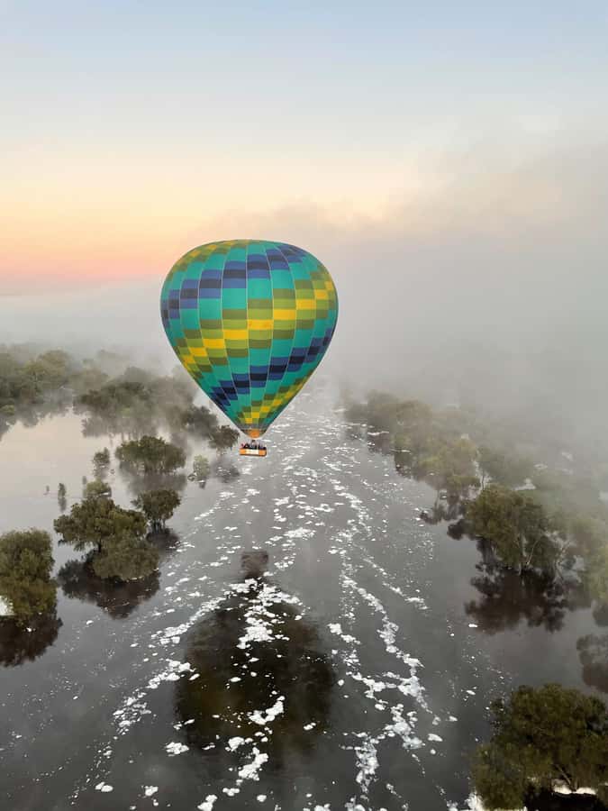 Perth to Northam: Balloon flight including shuttle bus - Is $311 a fair price?