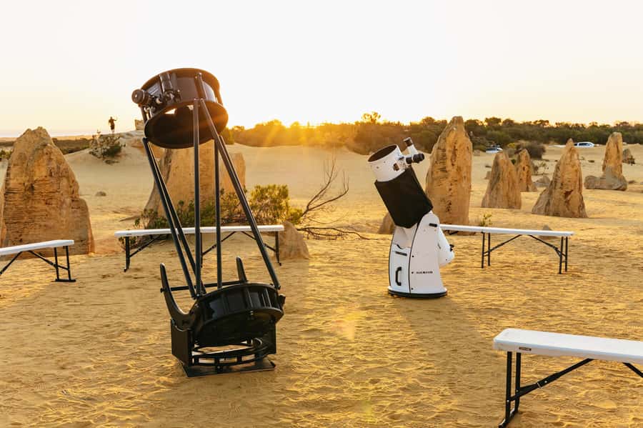 Pinnacles Desert: Sunset BBQ & Stargazing Tour +Sandboarding - Key points at a glance