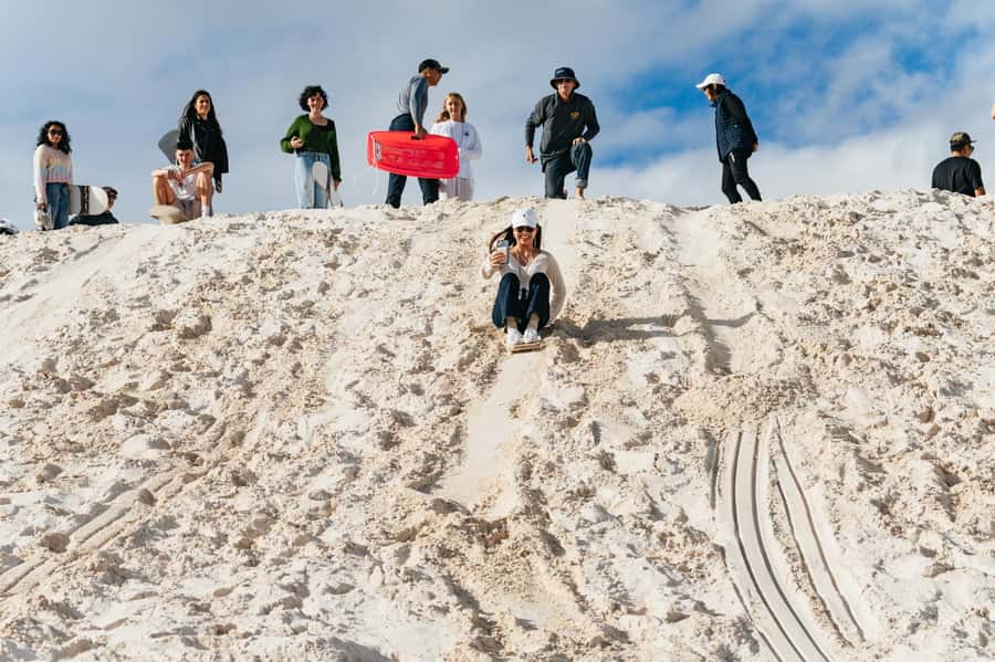 Pinnacles Desert: Sunset BBQ & Stargazing Tour +Sandboarding - Stargazing with telescopes and phone photography