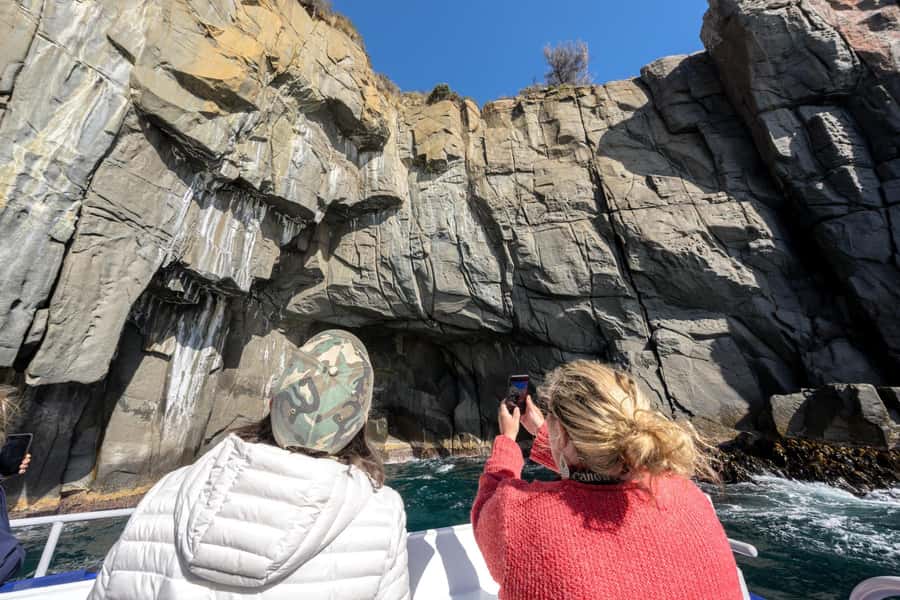 Port Arthur: Cape Raoul Wilderness Cruise - Point Puer and Isle of the Dead