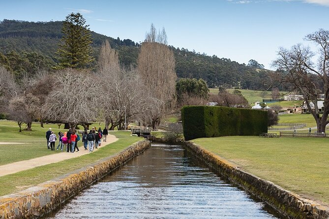 Port Arthur Full-day Guided Tour with Harbour Cruise and Tasman National Park - The coach, commentary, and group size