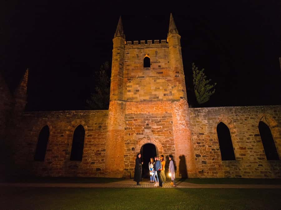 Port Arthur Historic Site Ghost Tour - Meeting the guide at the Visitor Centre