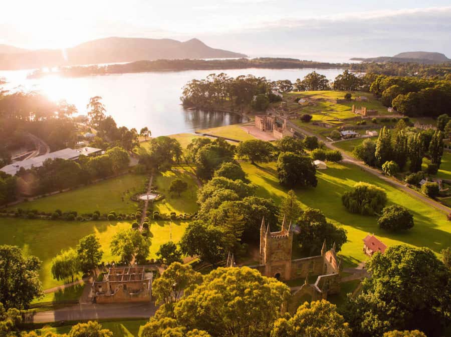 Port Arthur Shuttle and Tasman Sights Tour - The Hobart pickup requires a little discipline