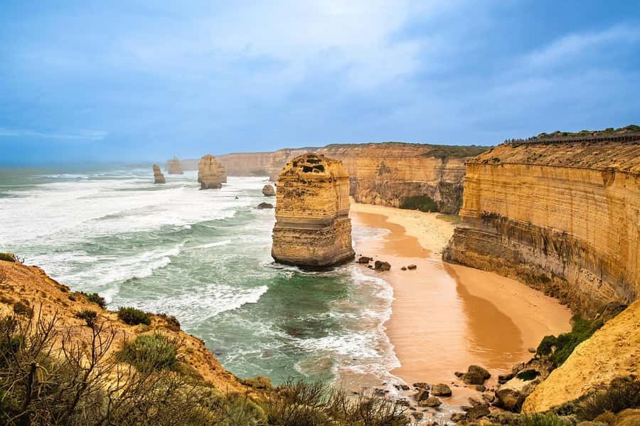 Premium Great Ocean Road Reverse Tour 13Pax Max Hotel PickUP - Loch Ard Gorge, shipwreck stories, and beach time