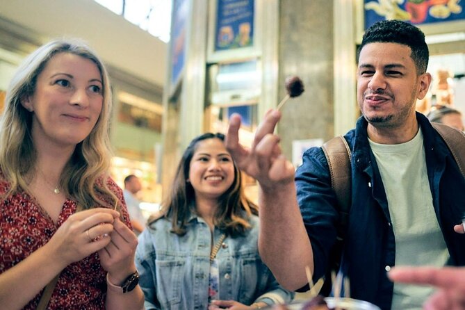 Queen Victoria Market Ultimate Foodie Tour - The sweet finish: doughnuts, gelato, and fruit