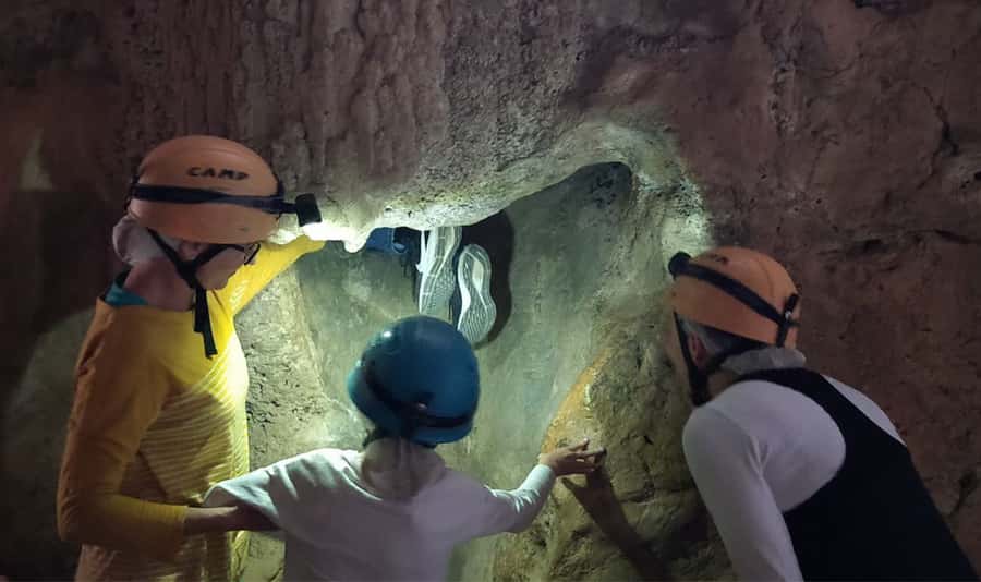 Queensland: 90 Minute Capricorn Caves Explorer Tour - Helmets, headlights, and the first passages
