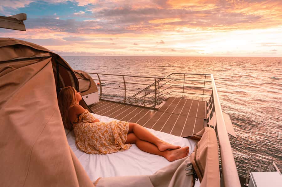 Reef Sleep: 2-Day Great Barrier Reef Pontoon & Gourmet Meals - Choosing how to explore the reef