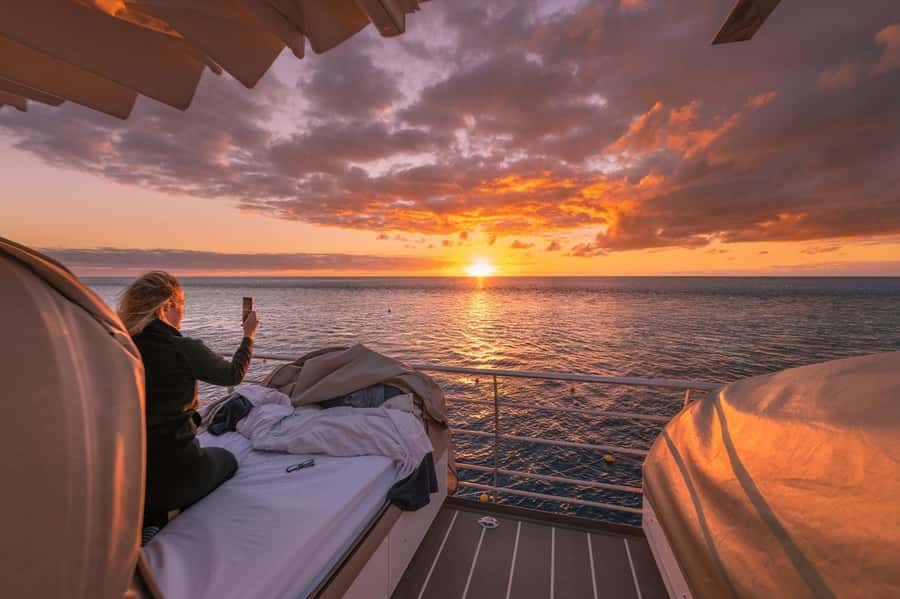 Reef Sleep: 2-Day Great Barrier Reef Pontoon & Gourmet Meals - A second morning at the reef