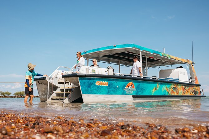 SCENIC AND PREHISTORIC CRUISE - Sparkling Wine & Gourmet Platters - Crossing Roebuck Bay aboard Tutti Frutti