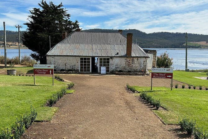 Signature Wine Tour - Hobart & SE Tasmania - Pooley Wines and the Boutique Cellar Doors