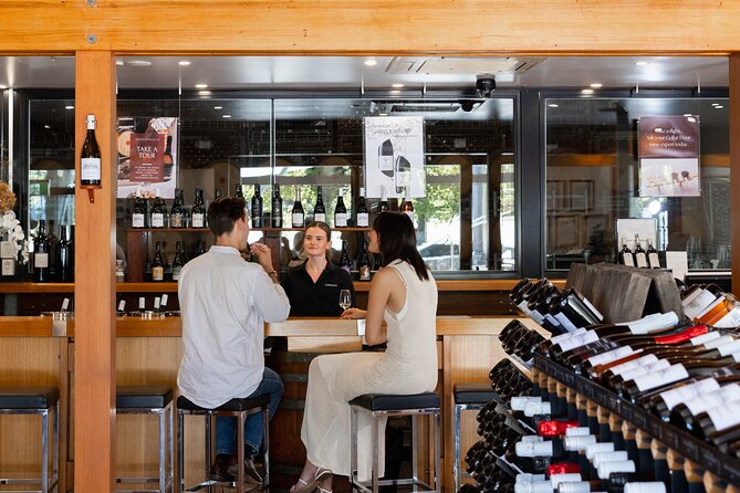 Sirromet Winery Tour and Taste and 2 Course Lunch - The guides make a real difference