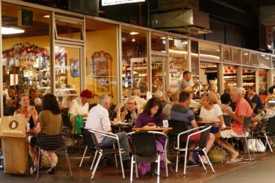 Small-Group Adelaide Central Market Early Breakfast Tour