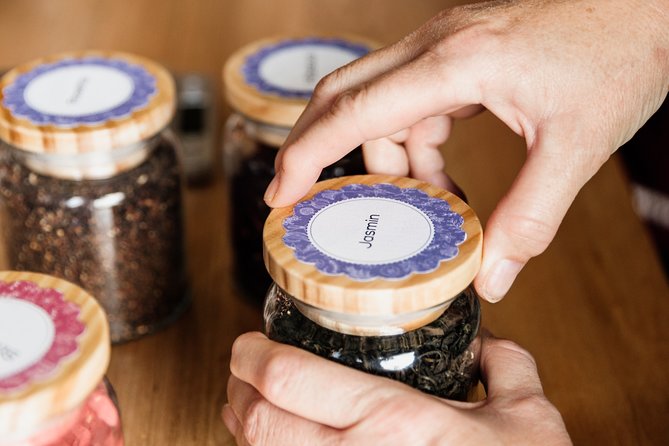 Small-Group Gin Masterclass in Gold Coast - Tasting the result and taking home 500ml