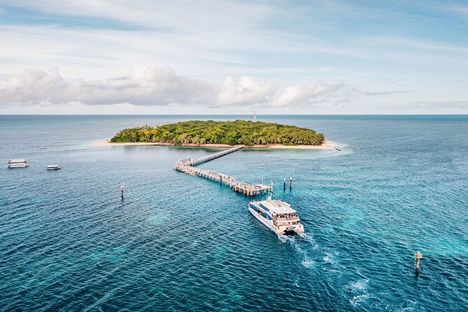 Snorkelling and Glass Bottom Boat at Green Island from Cairns - How much time do you really need?