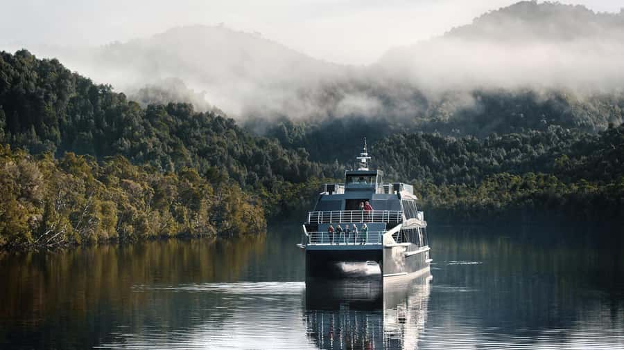 Strahan: Gordon River Cruise with Lunch & Sarah Island Walk - The Gordon River and the famous reflections