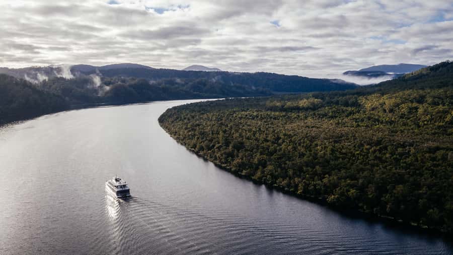 Strahan: Gordon River Cruise with Lunch & Sarah Island Walk - Weather, timing, and practical comfort