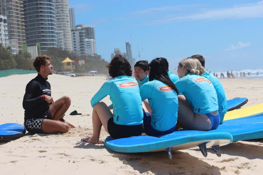 Surfers Paradise: 2 Hour Surf Experience on the Gold Coast - Getting individual help from the instructors