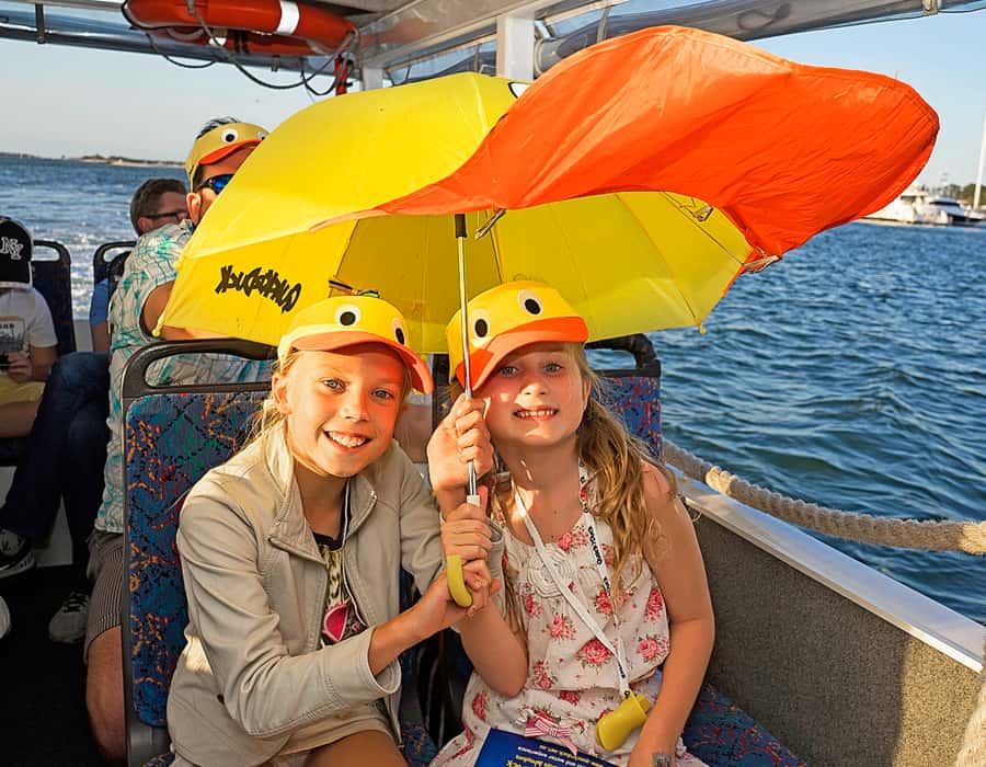 Surfers Paradise: Guided Gold Coast Amphibious Bus Tour - Choosing the best day and managing expectations