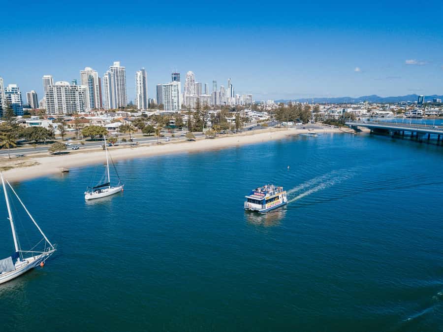 Surfers Paradise: Sightseeing Morning River and Canal Cruise - Morning tea on the open water