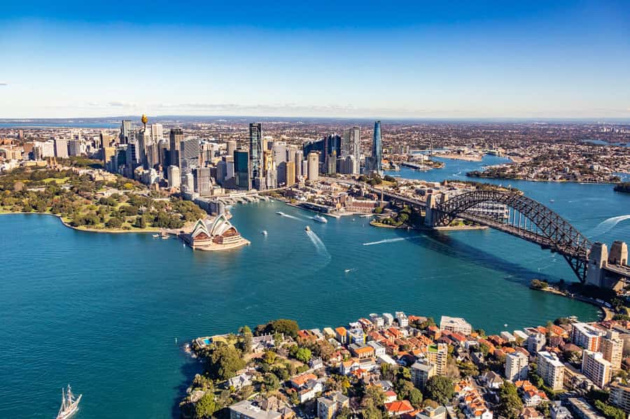 Sydney: 20-Minute Shared Helicopter Ride over Sydney Harbour - Landing, refreshments, and the return to Circular Quay