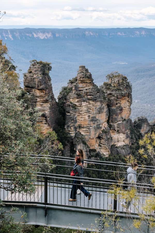 Sydney: Blue Mountains Scenic World, Wildlife Park and Lunch - Featherdale Wildlife Park before the crowds