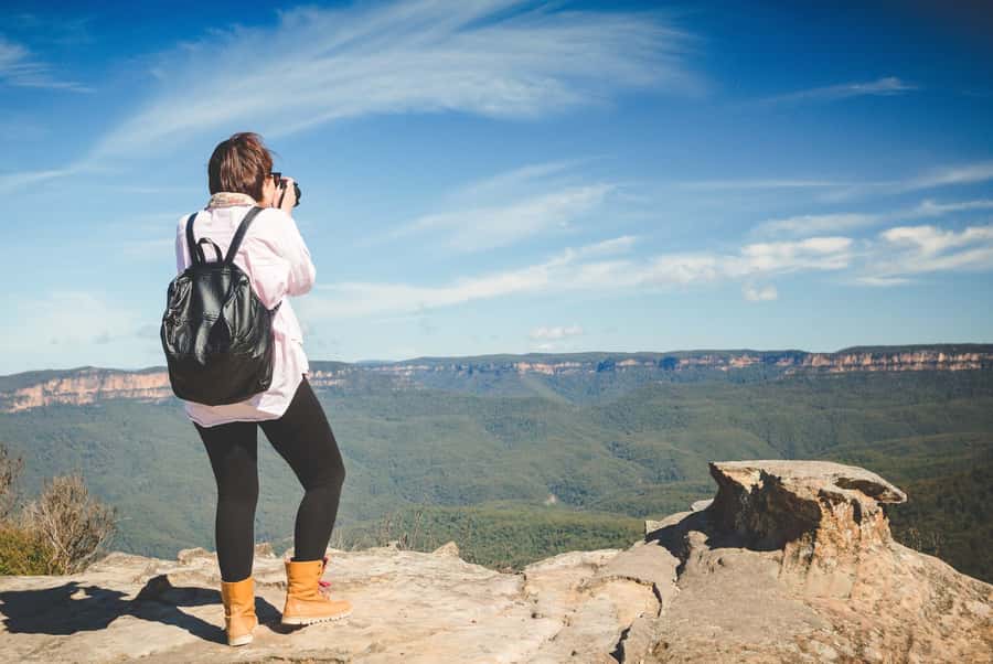 Sydney: Blue Mountains Wildlife & Bushwalk Small-Group Tour - Three Sisters and quieter Jamison Valley viewpoints
