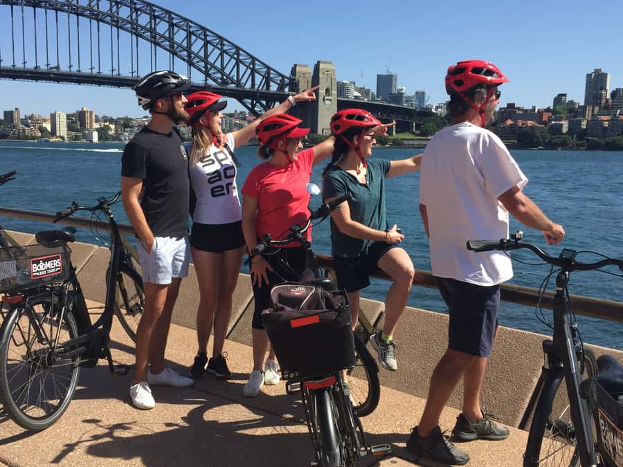 Sydney: Guided Harbour E-Bike Tour - Lavender Bay and the value of a real pause