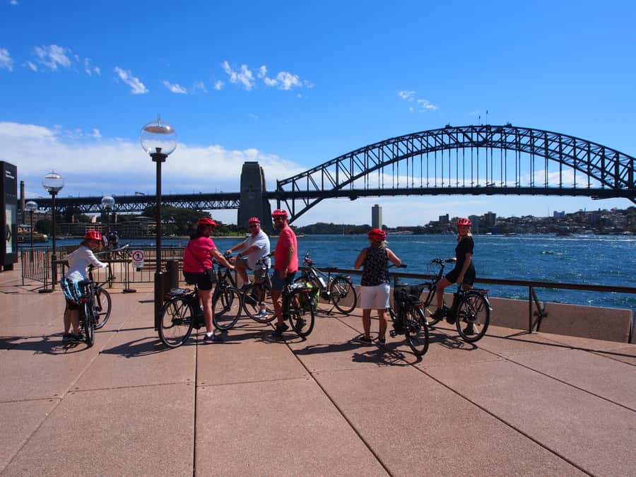 Sydney: Guided Harbour E-Bike Tour - Returning through Barangaroo, Cockle Bay, and Chinatown