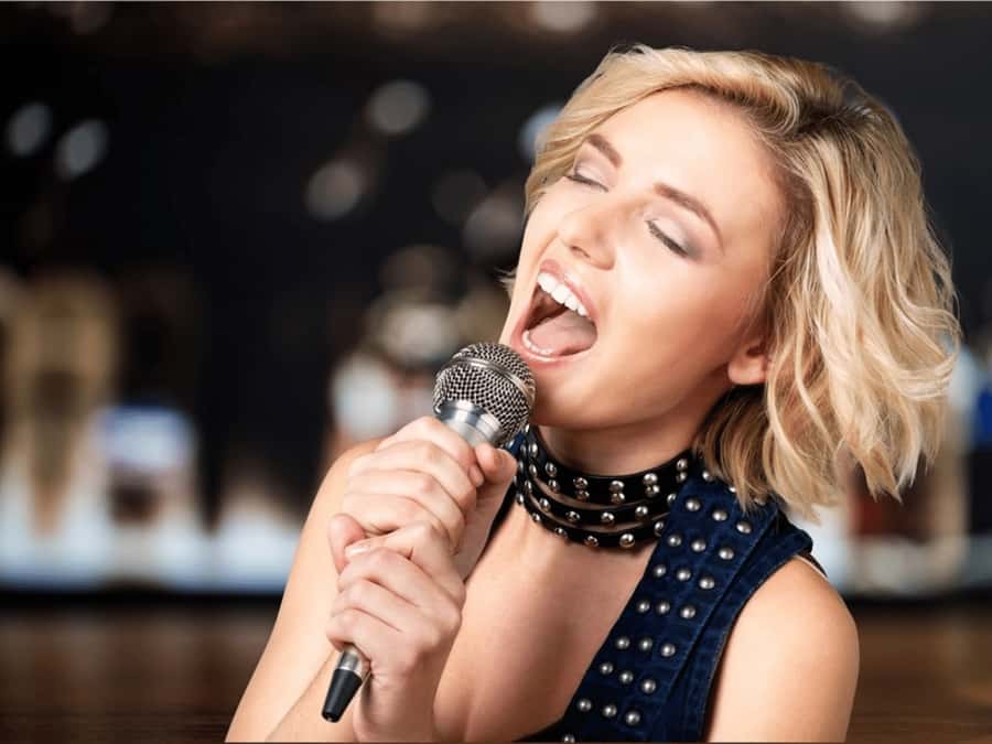 Sydney Harbour: 3-Hour Lunch Cruise with Live Music - A three-hour meal with Sydney as the backdrop