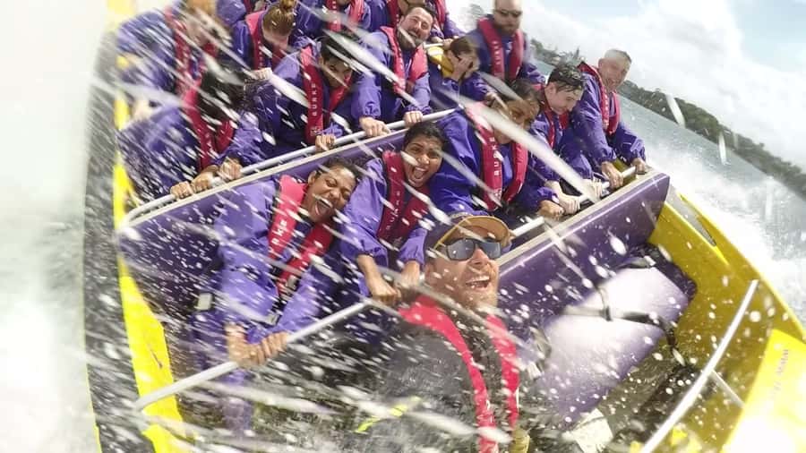 Sydney Harbour: 45-Minute Extreme Adrenaline Rush Ride - What makes the experience memorable