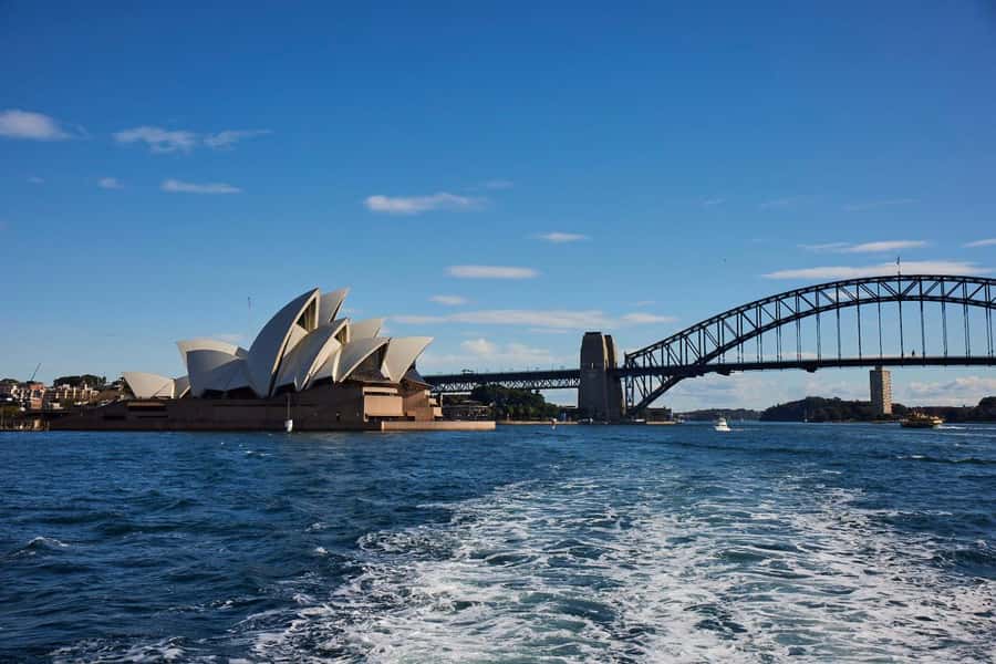 Sydney: Harbour Cruise with Buffet Lunch - Boat comfort, space, and pace