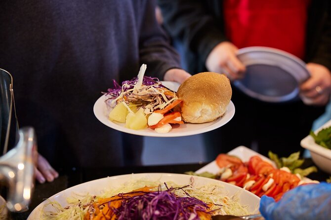 Sydney Harbour Discovery Cruise Including Lunch - A buffet lunch that does more than fill time
