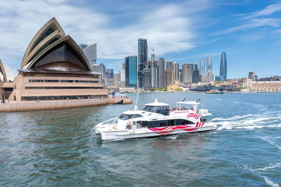 Sydney Harbour Sightseeing Cruise from Circular Quay - What the commentary is really like