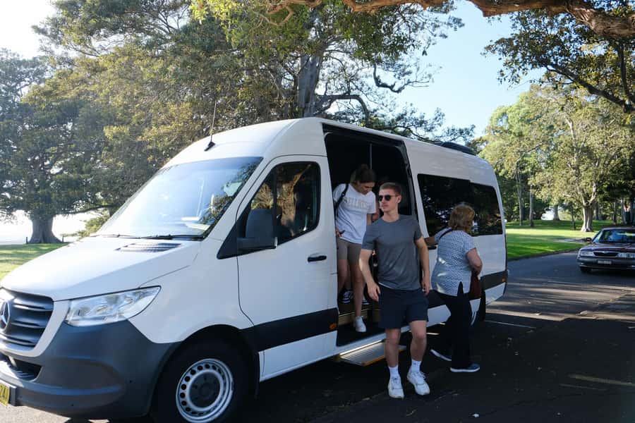 Sydney Harbour to Bondi: Small Group Half–Day Experience - Paddington’s terrace houses and eastern Sydney