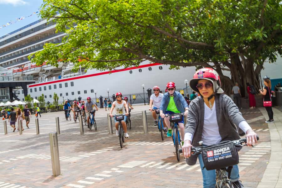 Sydney: Iconic Sights 4-Hour Bike Tour - Sydney Opera House and the harbor icons