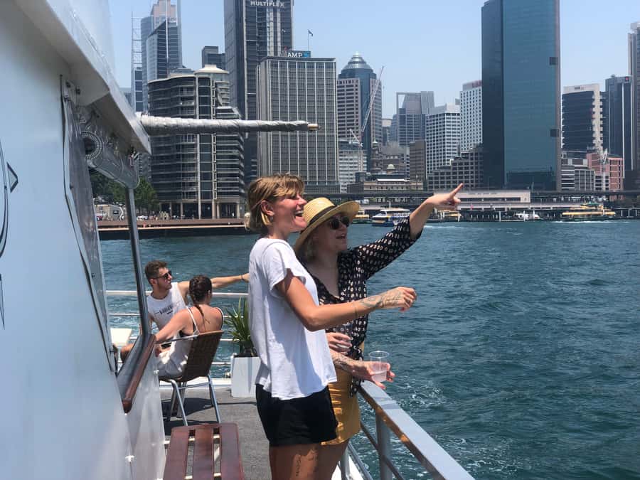 Sydney: Morning or Afternoon Harbour Sightseeing Cruise - Why Sydney Harbour is best seen from the water