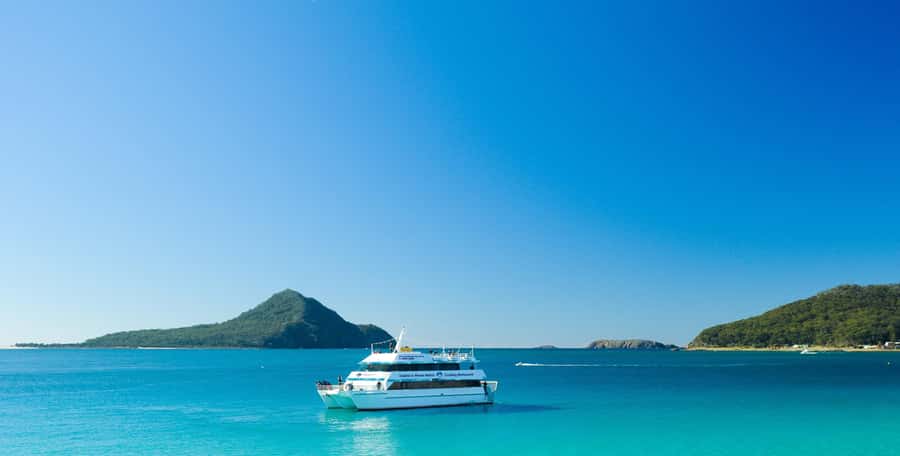 Sydney: Port Stephens Dolphin Cruise & Sandboarding Day Trip - Practical advice for a smoother day