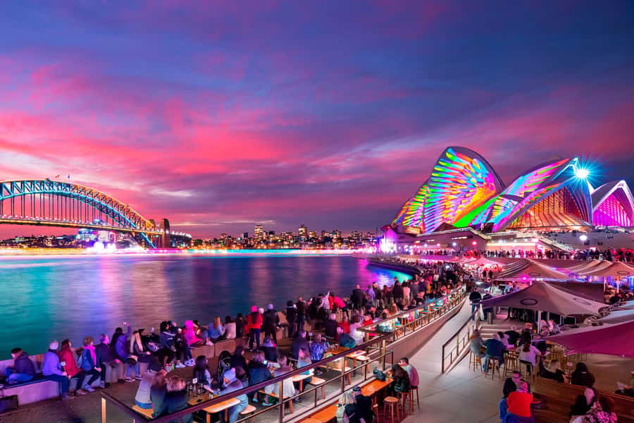 Sydney: Premium Catamaran Vivid Cruise with Welcome Drink - The 90-minute route through Sydney Harbour