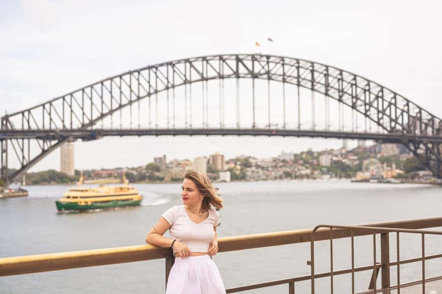 Sydney: Private Photoshoot outside the Opera House - Who should book this experience?