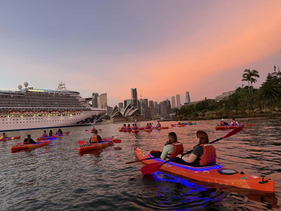Sydney: Sunrise Kayak, Opera House & Under Harbour Bridge - Starting at Milson Park Boatramp in Kirribilli