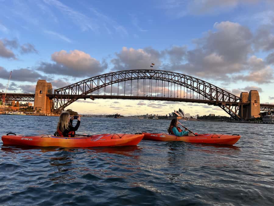 Sydney: Sunset Kayak Tour on Sydney Harbour - The first minutes on Sydney Harbour