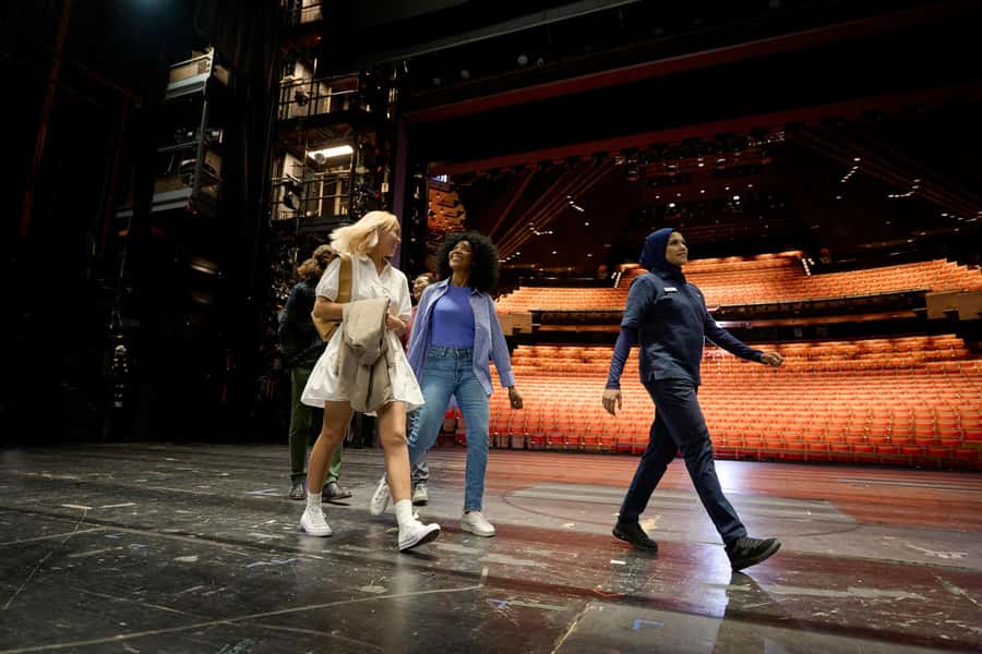 Sydney: Sydney Opera House VIP Backstage Tour and Breakfast - Starting at Stage Door before the Opera House wakes up