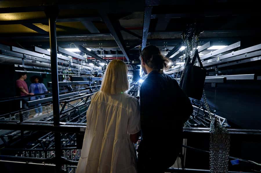 Sydney: Sydney Opera House VIP Backstage Tour and Breakfast - The stories behind the famous building