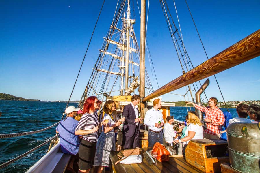Sydney: Tall Ship Harbour Twilight Dinner Cruise - The best moments for photographs