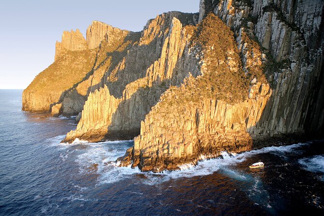 Tasman Island Cruises and Port Arthur Historic Site Day Tour from Hobart - Lunch after the cruise, with no restaurant promise
