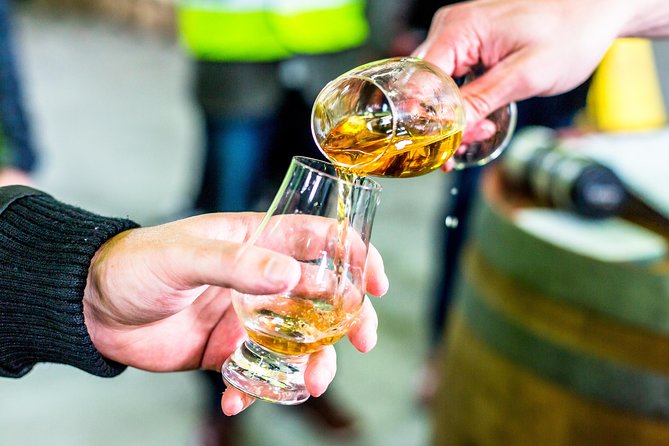 Tasmanian Premium Wine Tour with Tasmanian Cheese Platter - Chocolate, cheese, and the food question