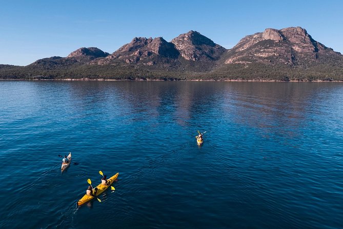The Freycinet Paddle - Returning along the coast