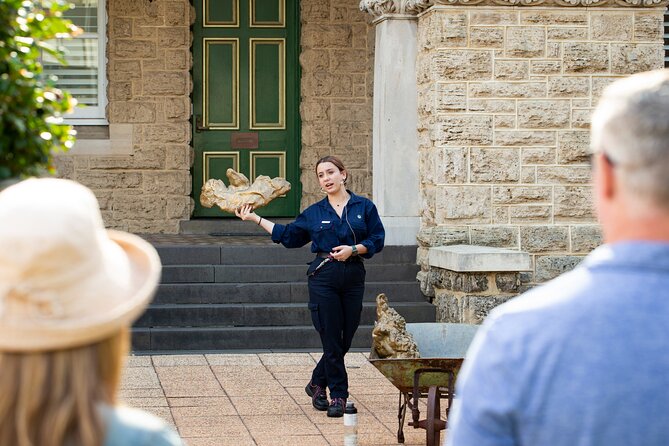 The Perth Mint Gold Tour - The one-hour guided tour, from heritage building to gold bar