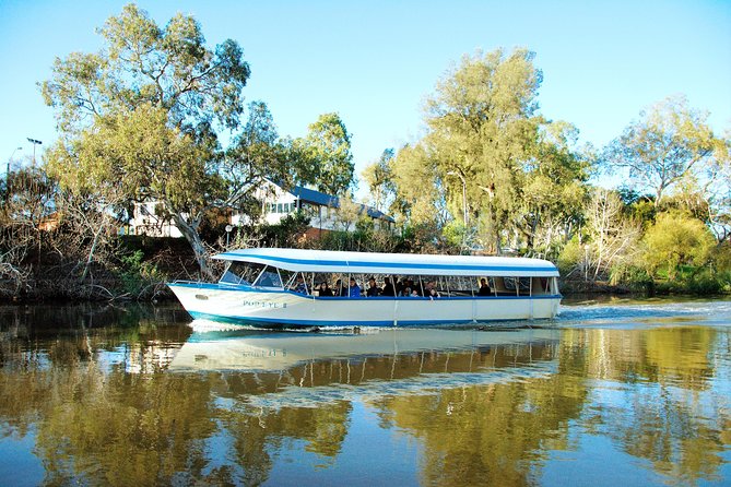 Torrens River Cruise in Adelaide - The convention centre and Festival Centre