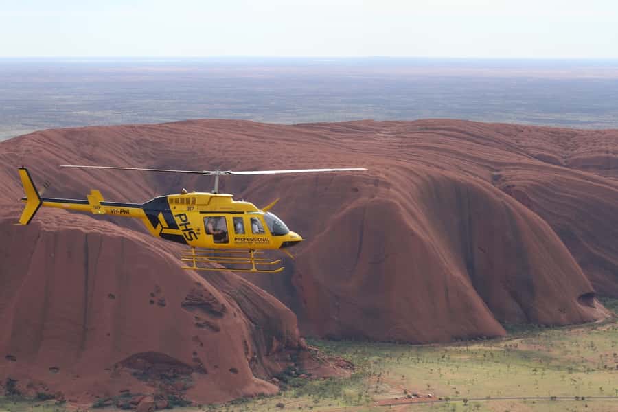 Uluru 15-Minute Helicopter Experience - From your Yulara hotel to the airport